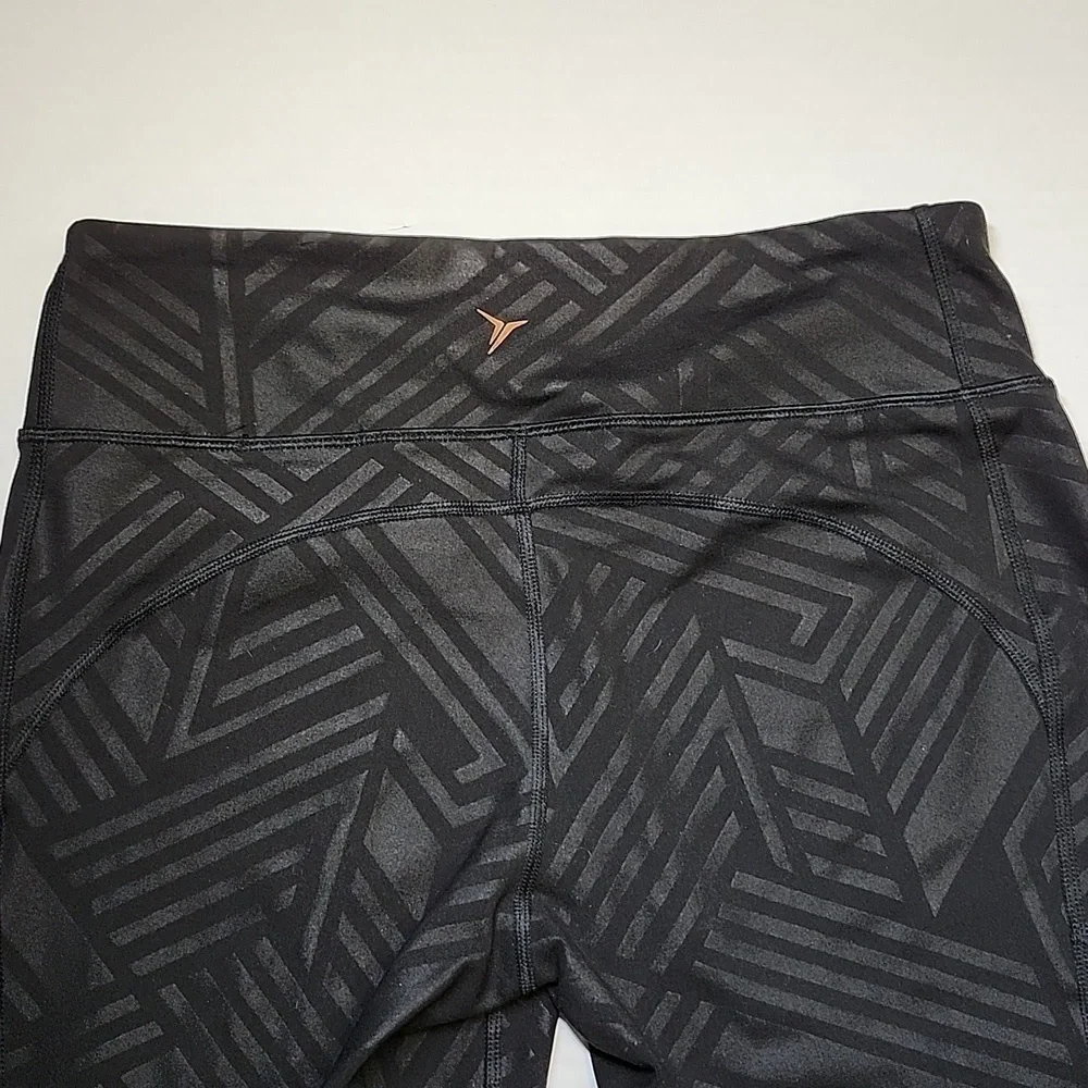 Old Navy Active Fitted Leggings Size L